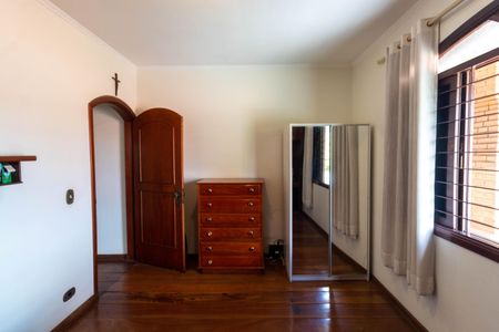 Casa à venda com 190m², 3 quartos e 2 vagasQuarto 1