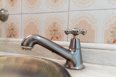 Casa à venda com 190m², 3 quartos e 2 vagasBanheiro - torneira