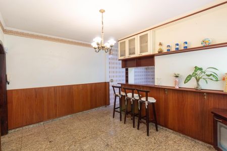 Casa à venda com 190m², 3 quartos e 2 vagasCopa