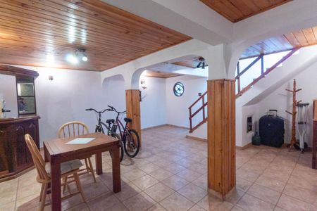 Casa à venda com 190m², 3 quartos e 2 vagasSalão de Festas