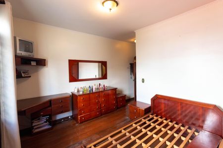 Casa à venda com 190m², 3 quartos e 2 vagasQuarto Suíte