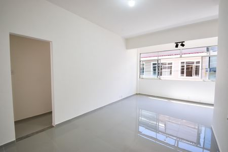 Apartamento para alugar com 80m², 2 quartos e sem vaga Apartamento para alugar com 80m², 2 quartos e sem vagaSala