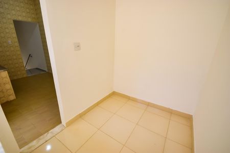Apartamento para alugar com 80m², 2 quartos e sem vaga Apartamento para alugar com 80m², 2 quartos e sem vagaQuarto de Serviço