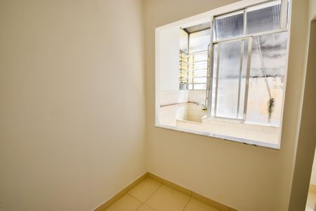Apartamento para alugar com 80m², 2 quartos e sem vaga Apartamento para alugar com 80m², 2 quartos e sem vagaQuarto de Serviço