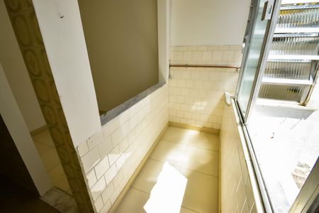 Apartamento para alugar com 80m², 2 quartos e sem vaga Apartamento para alugar com 80m², 2 quartos e sem vagaÁrea de Serviço