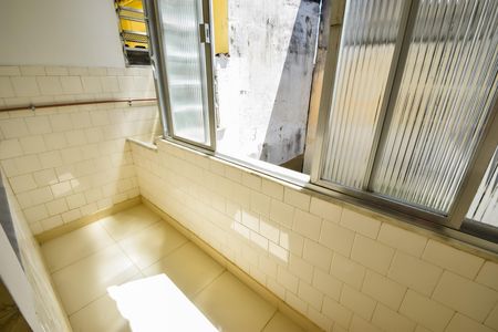 Apartamento para alugar com 80m², 2 quartos e sem vaga Apartamento para alugar com 80m², 2 quartos e sem vagaÁrea de Serviço