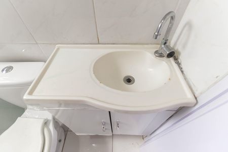 Casa à venda com 50m², 1 quarto e 1 vaga Casa à venda com 50m², 1 quarto e 1 vagaBanheiro