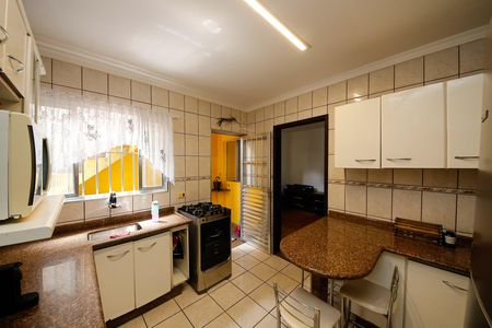 Casa à venda com 115m², 2 quartos e 2 vagas Casa à venda com 115m², 2 quartos e 2 vagasCozinha