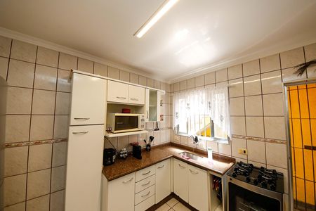 Casa à venda com 115m², 2 quartos e 2 vagas Casa à venda com 115m², 2 quartos e 2 vagasCozinha