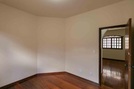 Casa à venda com 190m², 3 quartos e 3 vagasQuarto 2