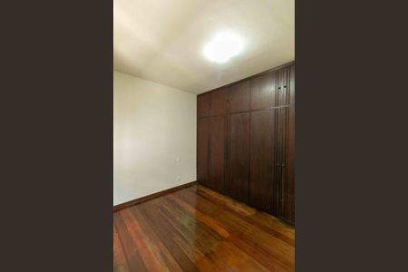 Casa à venda com 190m², 3 quartos e 3 vagasQuarto 3 Suite