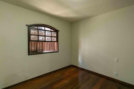 Casa à venda com 190m², 3 quartos e 3 vagasQuarto 3 Suite