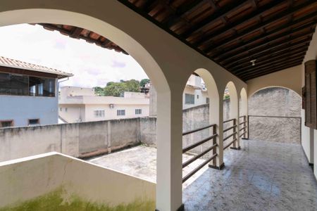 Casa à venda com 190m², 3 quartos e 3 vagasVaranda