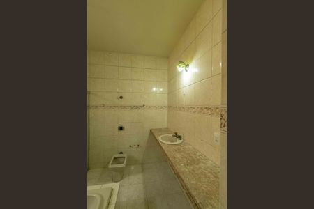 Casa à venda com 190m², 3 quartos e 3 vagasBanheiro Suite