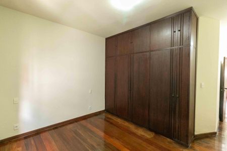 Casa à venda com 190m², 3 quartos e 3 vagasQuarto 3 Suite