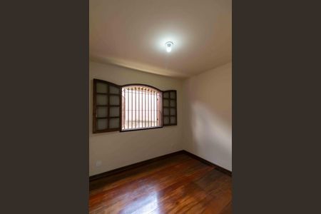 Casa à venda com 190m², 3 quartos e 3 vagasQuarto 2