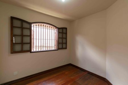 Casa à venda com 190m², 3 quartos e 3 vagasQuarto 2