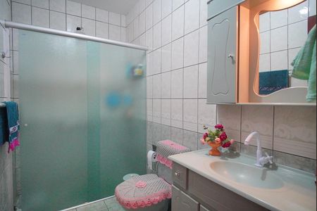 Casa à venda com 153m², 3 quartos e 2 vagasBanheiro