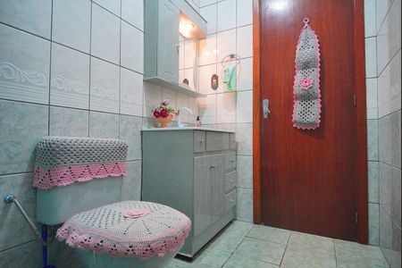 Casa à venda com 153m², 3 quartos e 2 vagasBanheiro