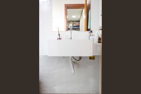 Casa para alugar com 240m², 3 quartos e 4 vagasBanheiro Social