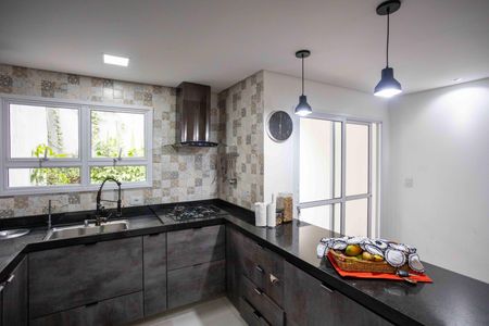 Casa para alugar com 240m², 3 quartos e 4 vagasCozinha