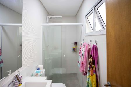 Casa para alugar com 240m², 3 quartos e 4 vagasBanheiro do Quarto 2