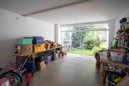 Casa para alugar com 240m², 3 quartos e 4 vagasDepósito