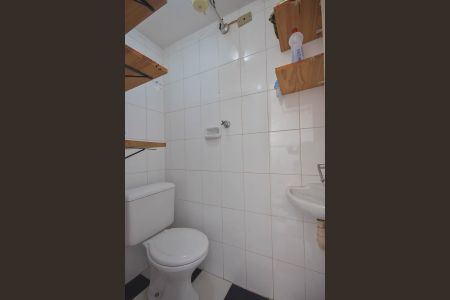 Apartamento para alugar com 98m², 2 quartos e 2 vagas Apartamento para alugar com 98m², 2 quartos e 2 vagasBanheiro de Serviço