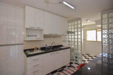 Apartamento para alugar com 98m², 2 quartos e 2 vagas Apartamento para alugar com 98m², 2 quartos e 2 vagasCozinha