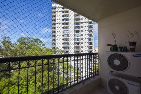 Apartamento para alugar com 98m², 2 quartos e 2 vagas Apartamento para alugar com 98m², 2 quartos e 2 vagasVaranda