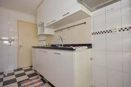 Apartamento para alugar com 98m², 2 quartos e 2 vagas Apartamento para alugar com 98m², 2 quartos e 2 vagasCozinha