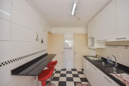 Apartamento para alugar com 98m², 2 quartos e 2 vagas Apartamento para alugar com 98m², 2 quartos e 2 vagasCozinha