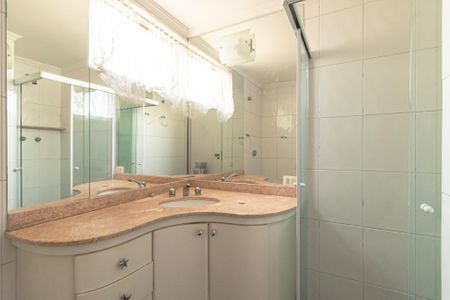 Apartamento à venda com 92m², 2 quartos e 1 vaga Apartamento à venda com 92m², 2 quartos e 1 vagaBanheiro da Suíte