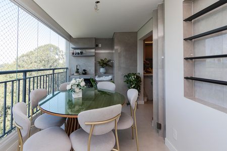 Apartamento à venda com 108m², 3 quartos e 2 vagasVaranda
