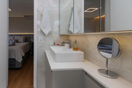 Apartamento à venda com 108m², 3 quartos e 2 vagasBanheiro da Suíte