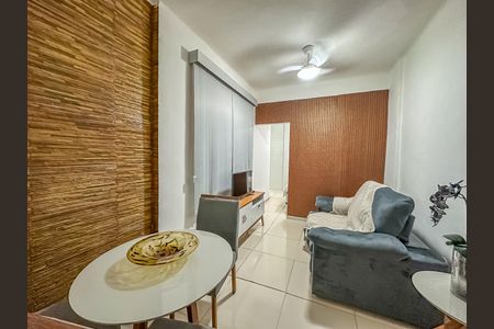 Apartamento à venda com 40m², 1 quarto e sem vaga Apartamento à venda com 40m², 1 quarto e sem vagaSala