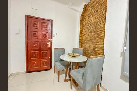 Apartamento à venda com 40m², 1 quarto e sem vaga Apartamento à venda com 40m², 1 quarto e sem vagaSala