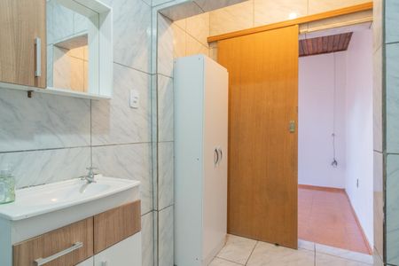 Casa à venda com 150m², 3 quartos e 1 vaga Casa à venda com 150m², 3 quartos e 1 vagaBanheiro