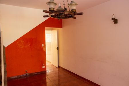 Casa para alugar com 140m², 3 quartos e 2 vagasSala