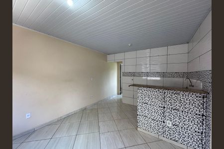 Casa à venda com 32m², 1 quarto e sem vagaSala