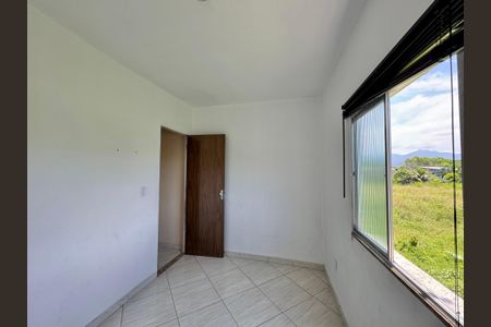 Casa à venda com 32m², 1 quarto e sem vagaQuarto