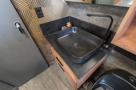 Studio à venda com 40m², 1 quarto e sem vaga Studio à venda com 40m², 1 quarto e sem vagaBanheiro