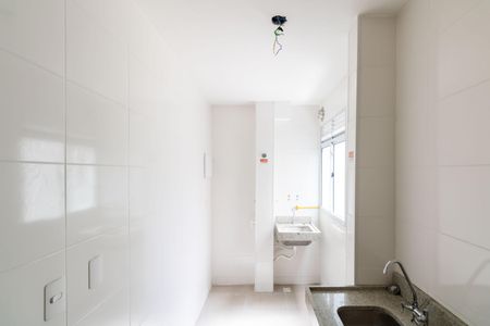 Apartamento para alugar com 42m², 2 quartos e 1 vaga Apartamento para alugar com 42m², 2 quartos e 1 vagaCozinha e Área de Serviço