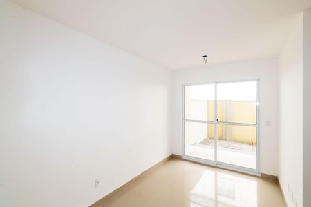 Apartamento para alugar com 42m², 2 quartos e 1 vaga Apartamento para alugar com 42m², 2 quartos e 1 vagaSala