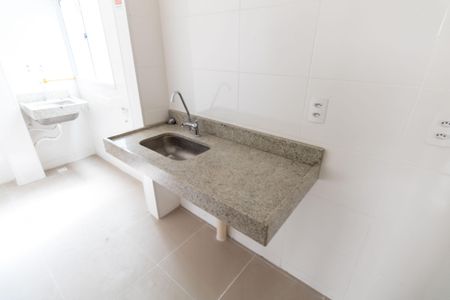 Apartamento para alugar com 42m², 2 quartos e 1 vaga Apartamento para alugar com 42m², 2 quartos e 1 vagaCozinha e Área de Serviço