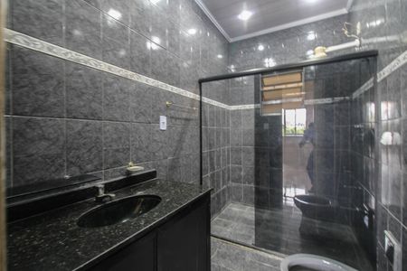 Apartamento para alugar com 72m², 2 quartos e sem vagaBanheiro