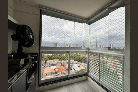 Apartamento à venda com 62m², 2 quartos e 1 vagaSacada da sala
