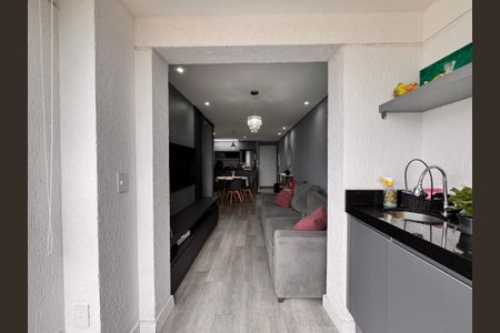 Apartamento à venda com 62m², 2 quartos e 1 vagaSacada da sala