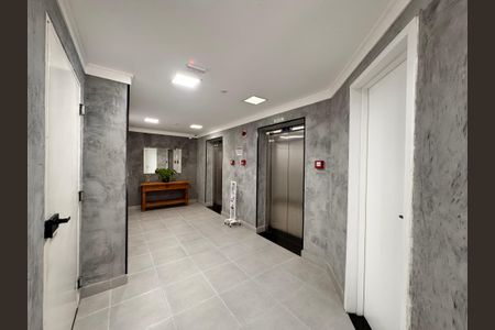 Apartamento à venda com 62m², 2 quartos e 1 vagaHall social