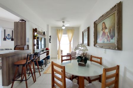 Apartamento para alugar com 72m², 2 quartos e 2 vagasSala